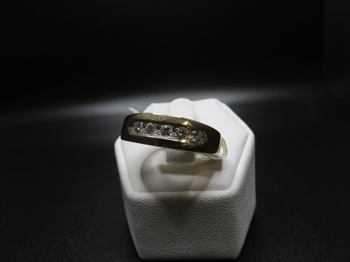 Diamond 14k Yellow Gold Ring Size 8.5