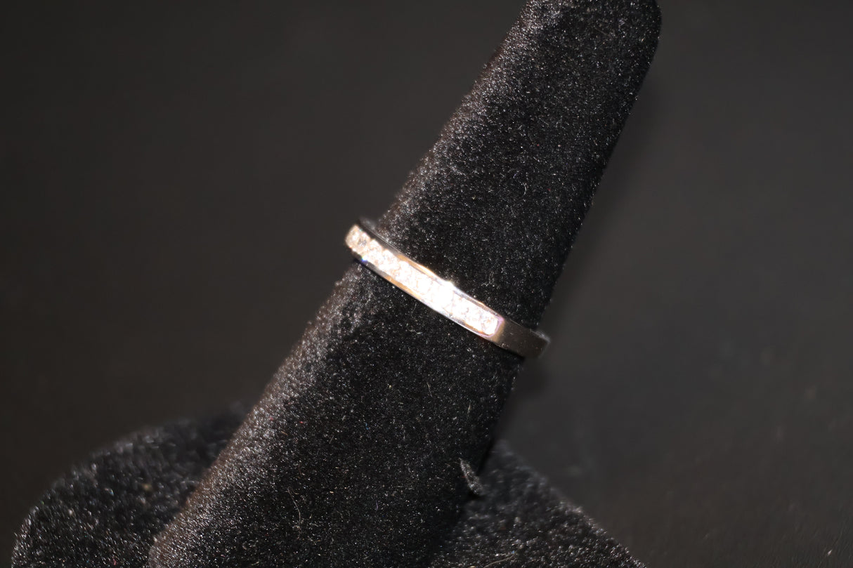 White Cubic Zirconia Platinum over Sterling Silver Ring Size 7