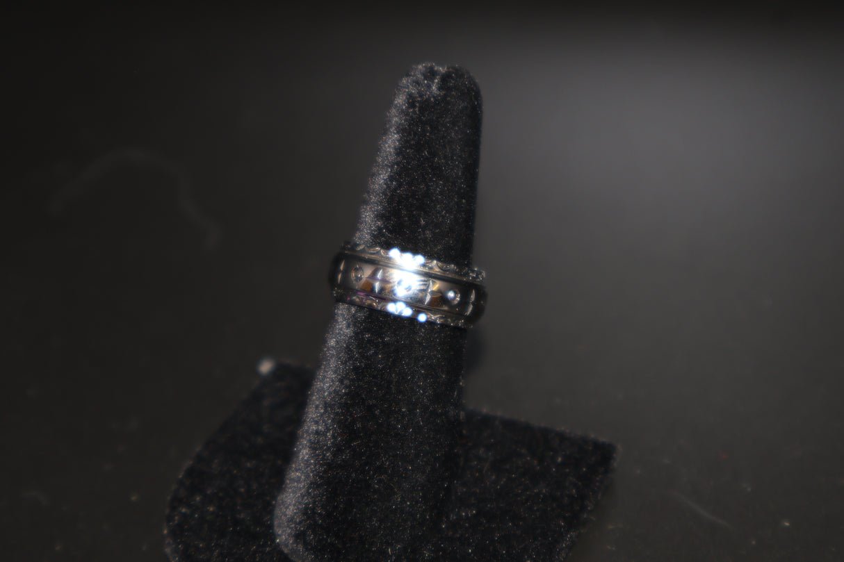 Textured Spinner Ring in Stainless Steel Size 6.75