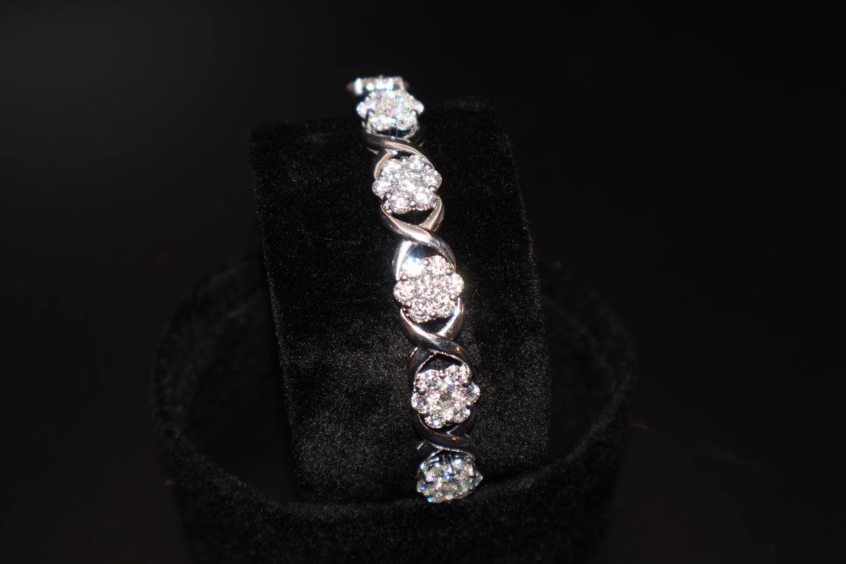 Moissanite XOXO Bracelet Platinum 925